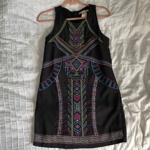 Lack dress with pattern